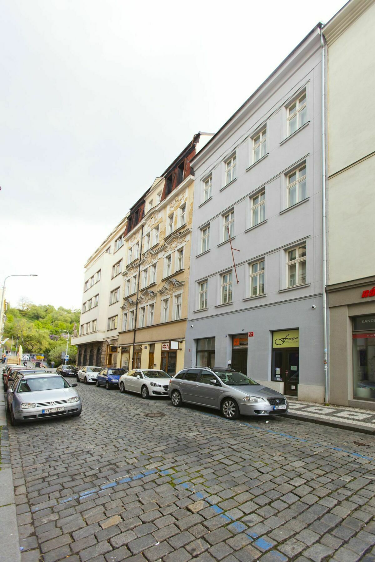 Downtown Suites Chlumova Praha Bagian luar foto