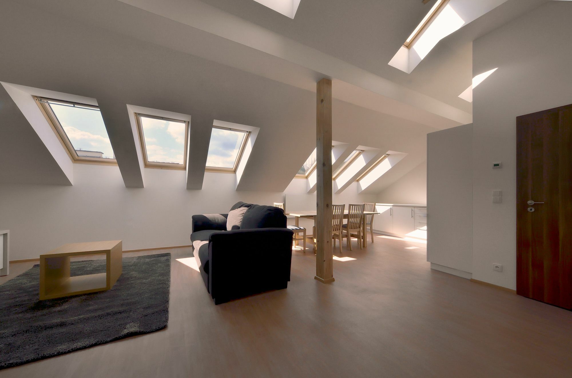 Downtown Suites Chlumova Praha Bagian luar foto